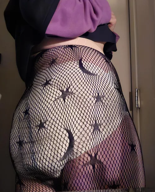 They should really make a dark purple nighttime themed diaper x3