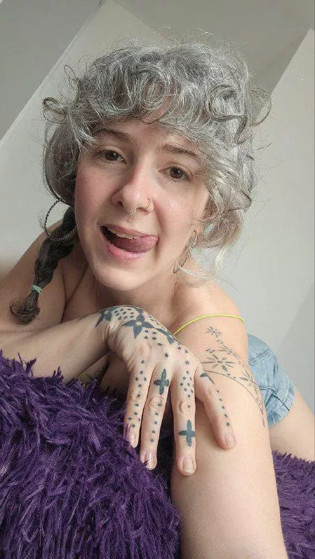 What do u think of my hand tattoo 🫳🖤? 