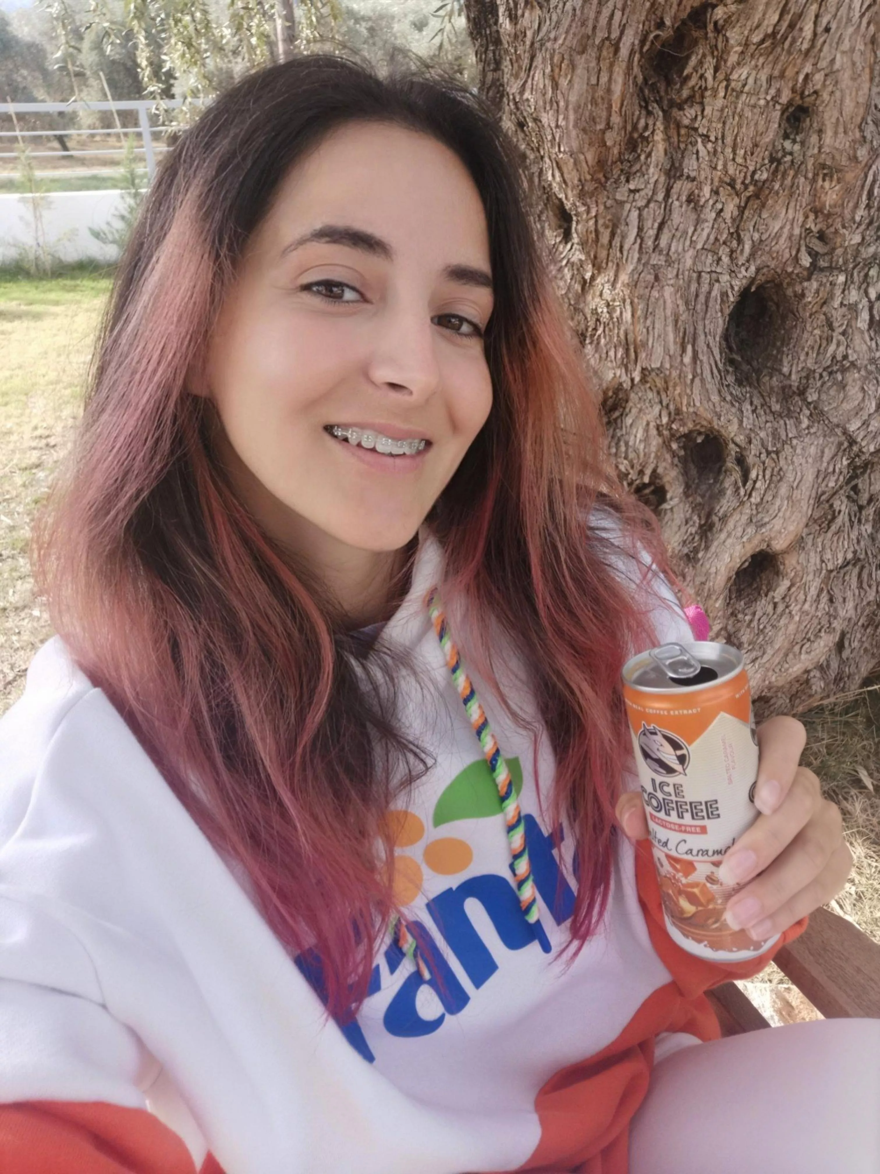 Would you share with me a Fanta or a coffee? 