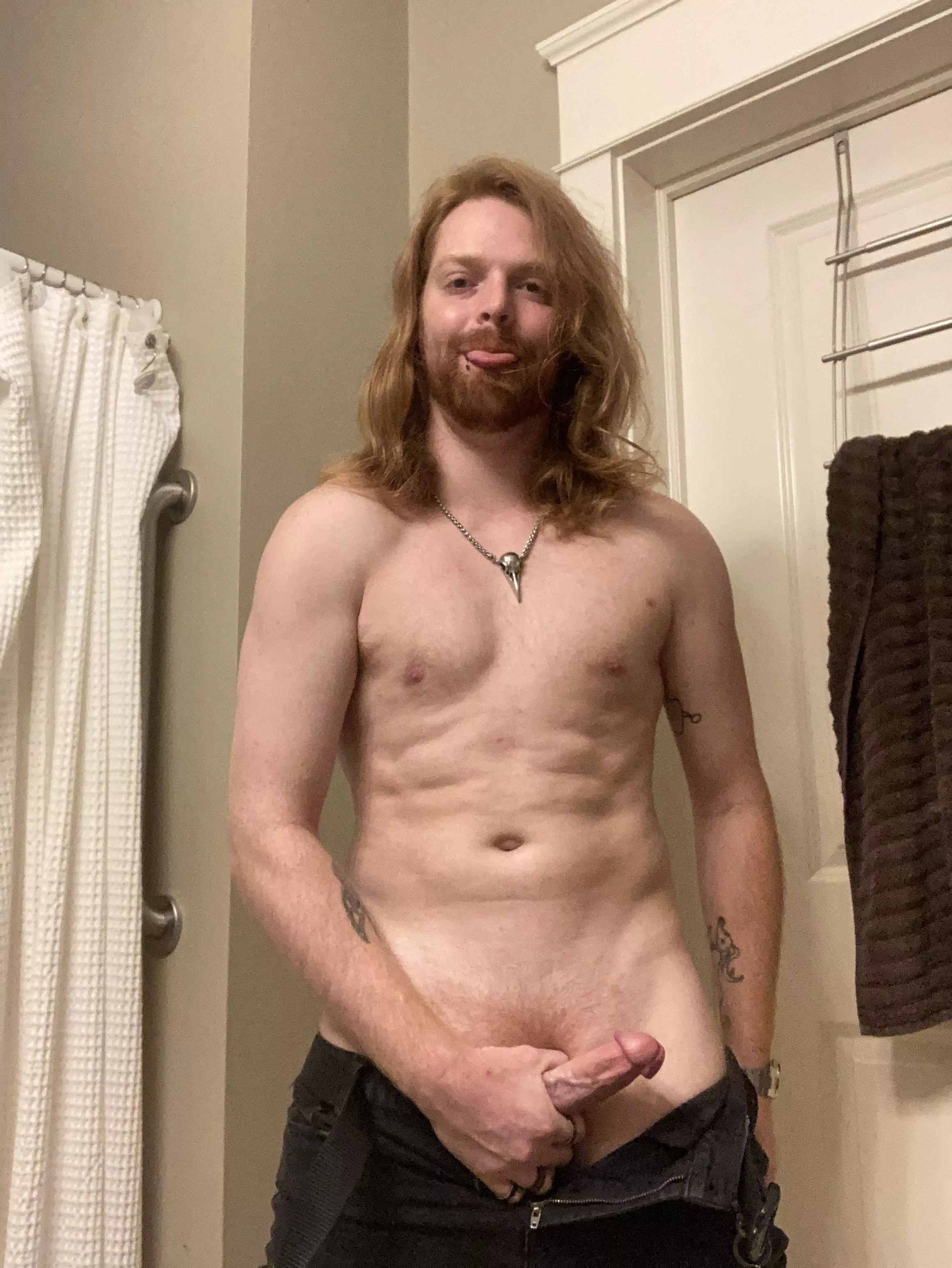Almost the weekend enjoy a simple sexy selfie! 