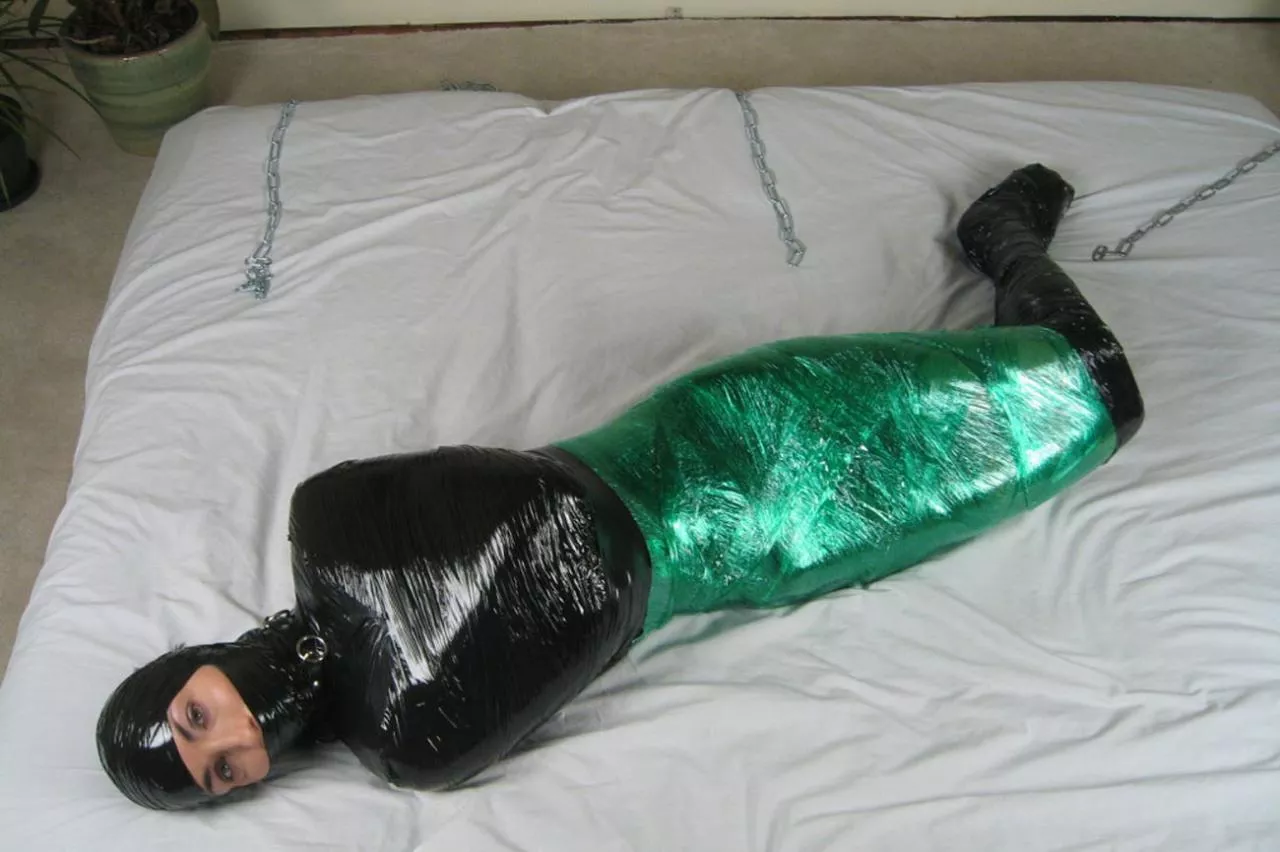 Black and Green going nowhere 