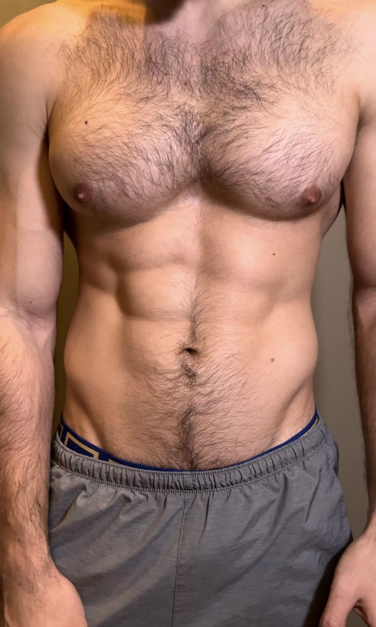 Hairy or trimmed? 🤤