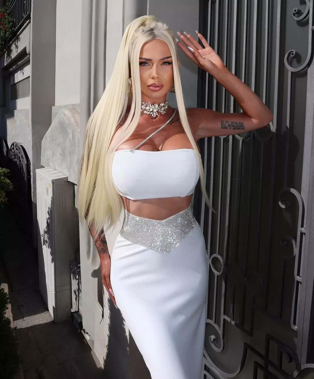 High class hoe 