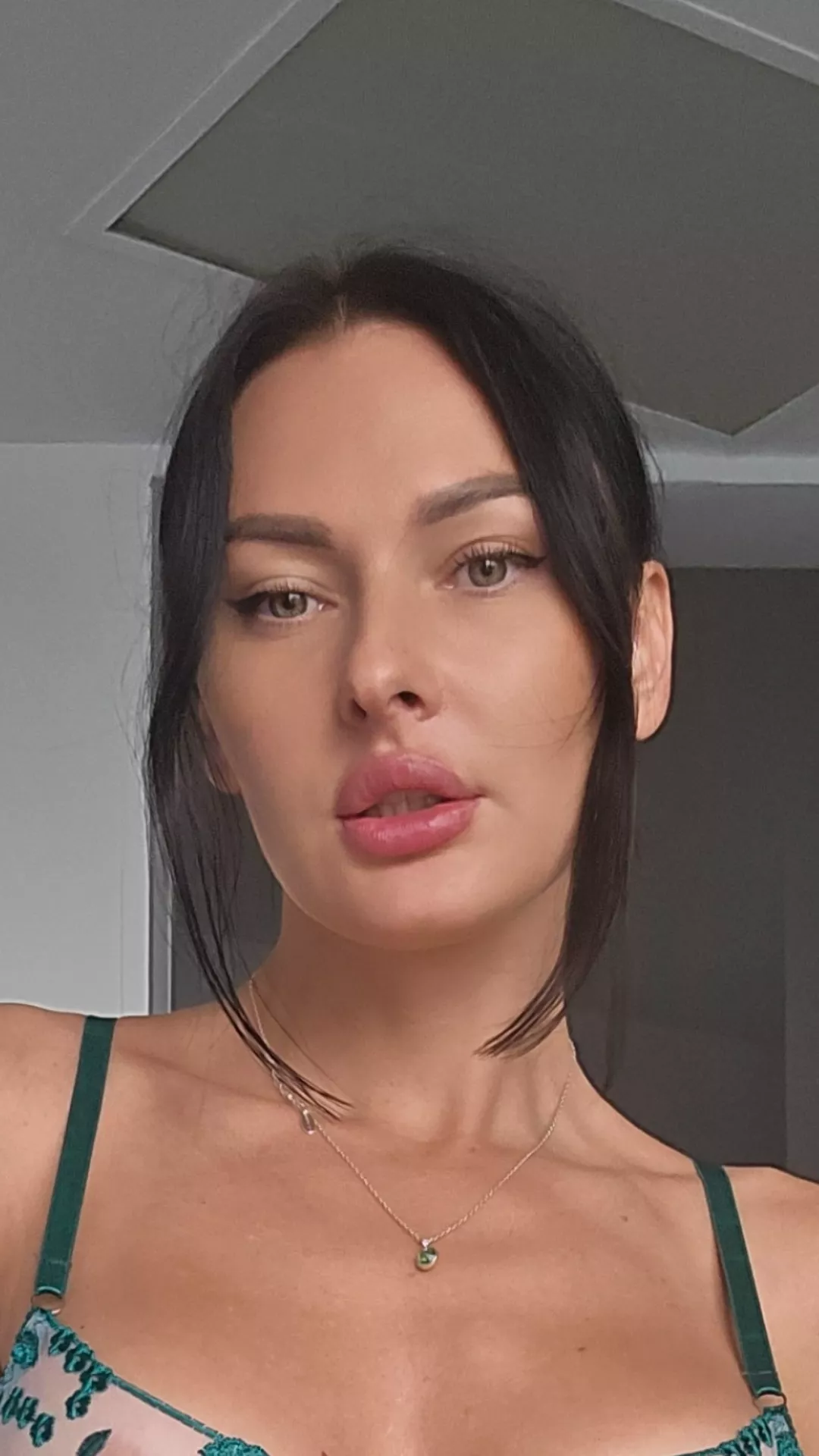 I know that guys are into lips like mine