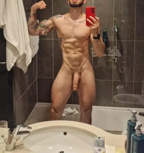 I'm almost hard, now make me rock hard 🥵🔥🍆