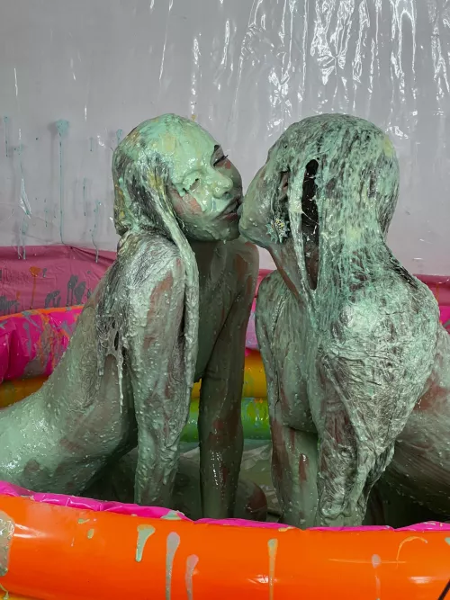 INVITE A NEW FRIEND TO THE WORLD OF WAM