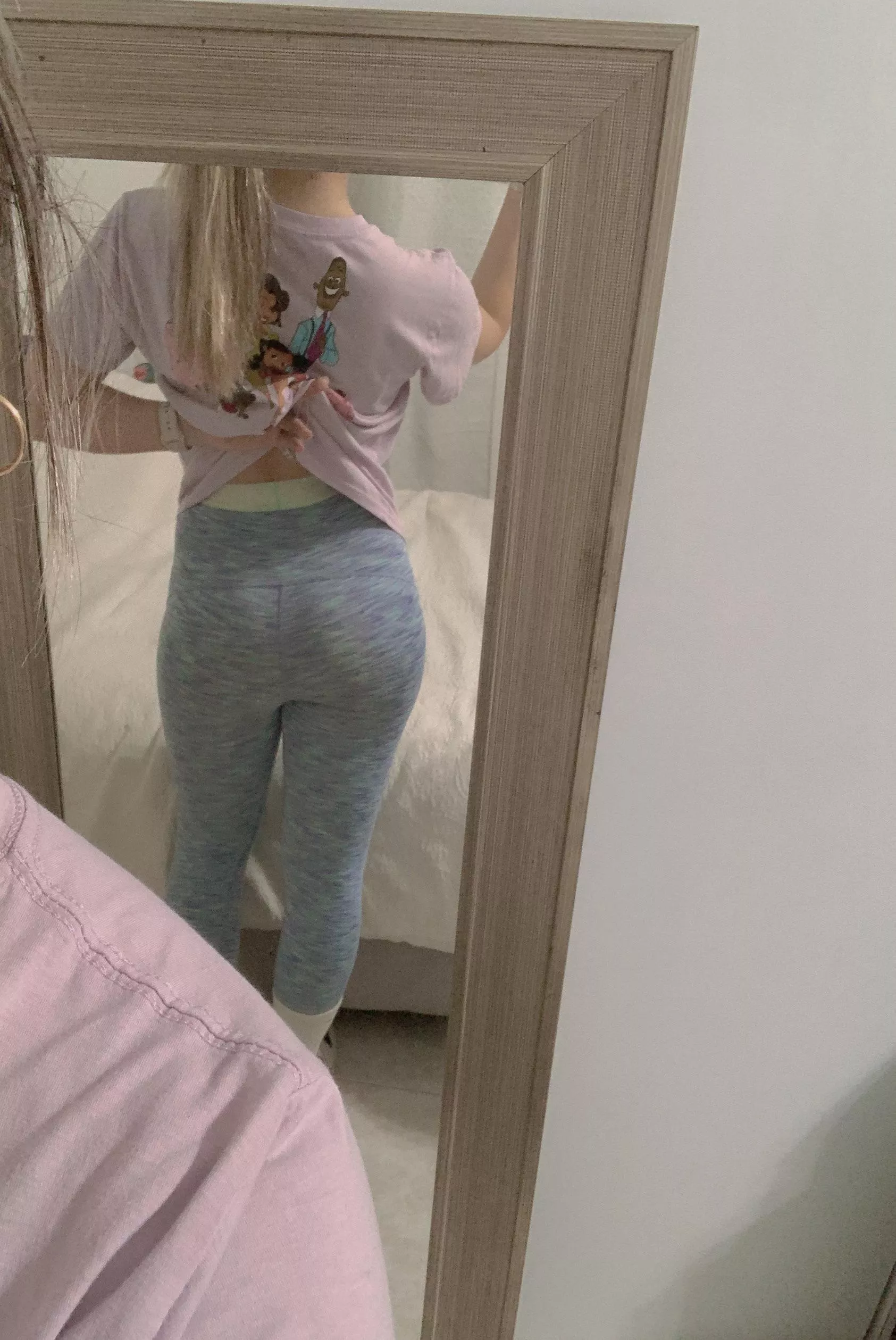 Japanese fit ass , after her leg day 