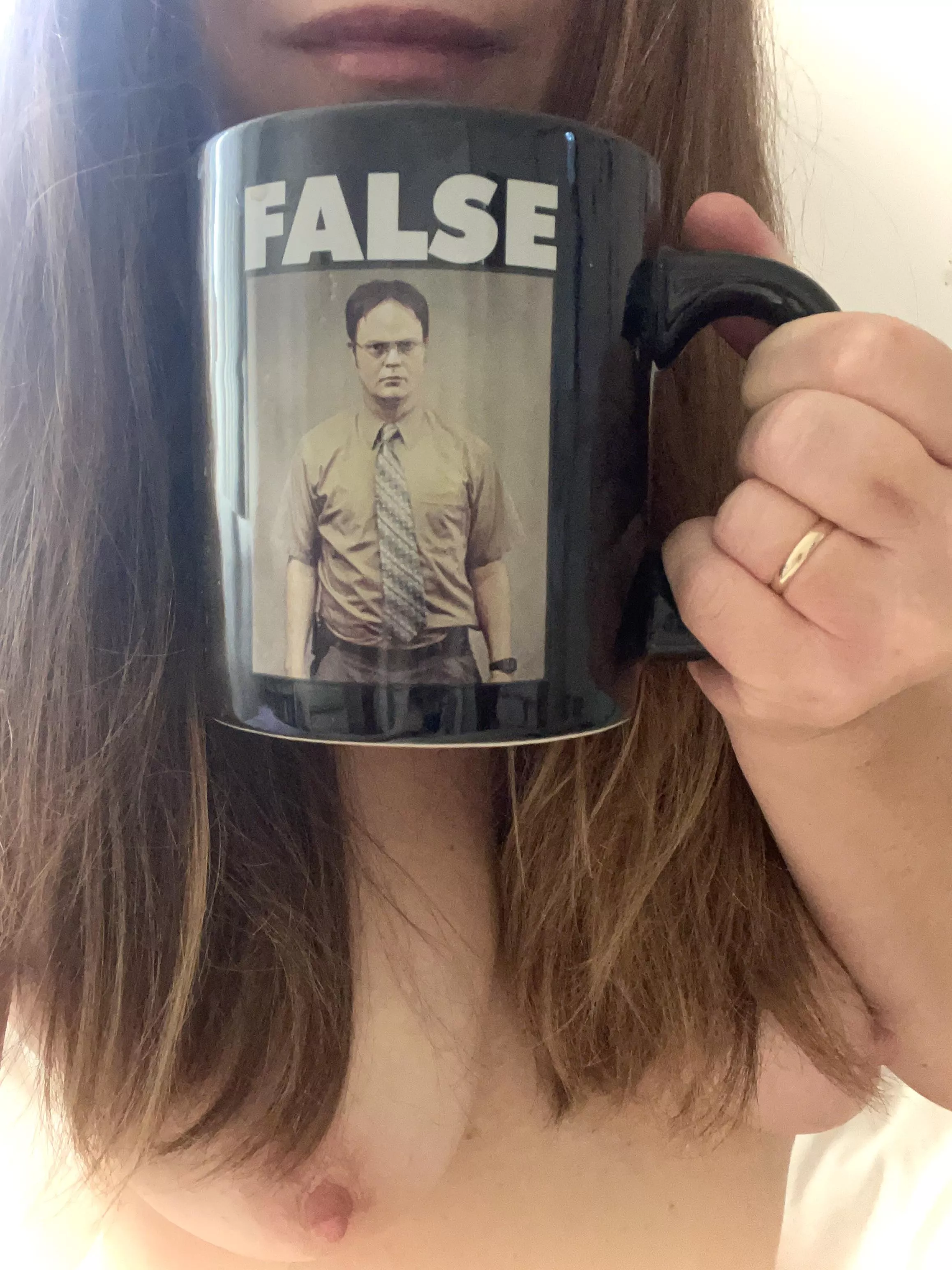 Oh, just trying to percussively dance to The Battle of Evermore in my (f)lamenco shoes. Don’t worry I won’t get in the hobbit of dorking out or anything. 😁🤓