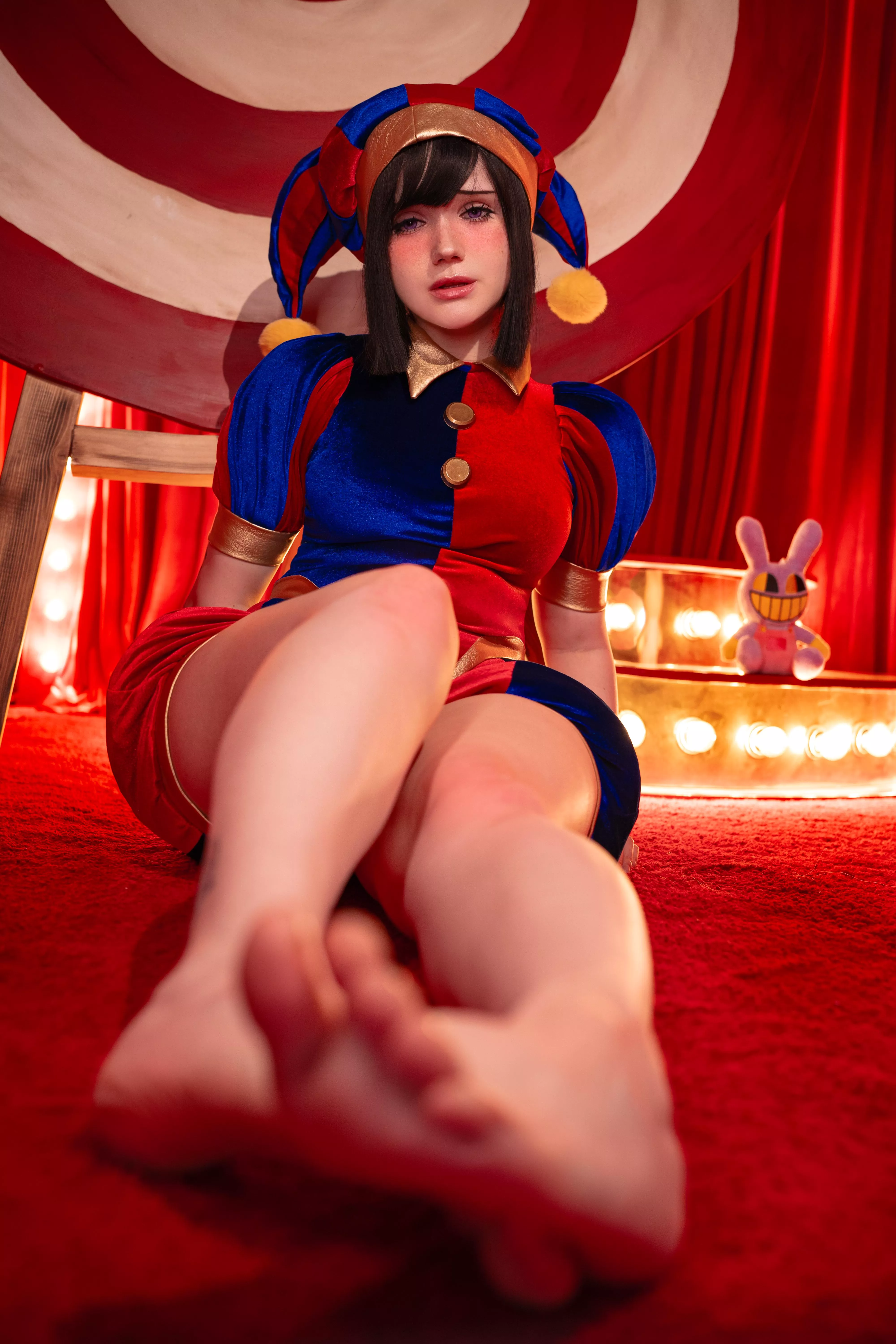 Pomni cosplay by Neyrodesu