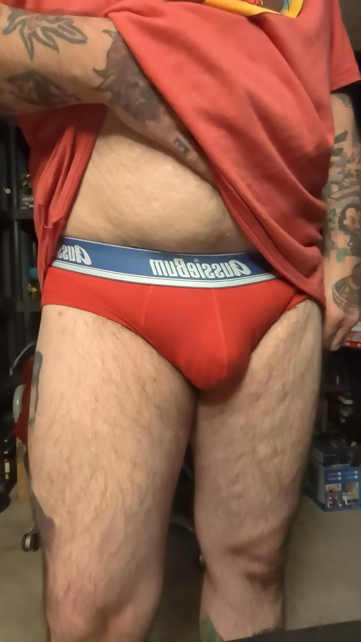 (44) it's a red kinda day