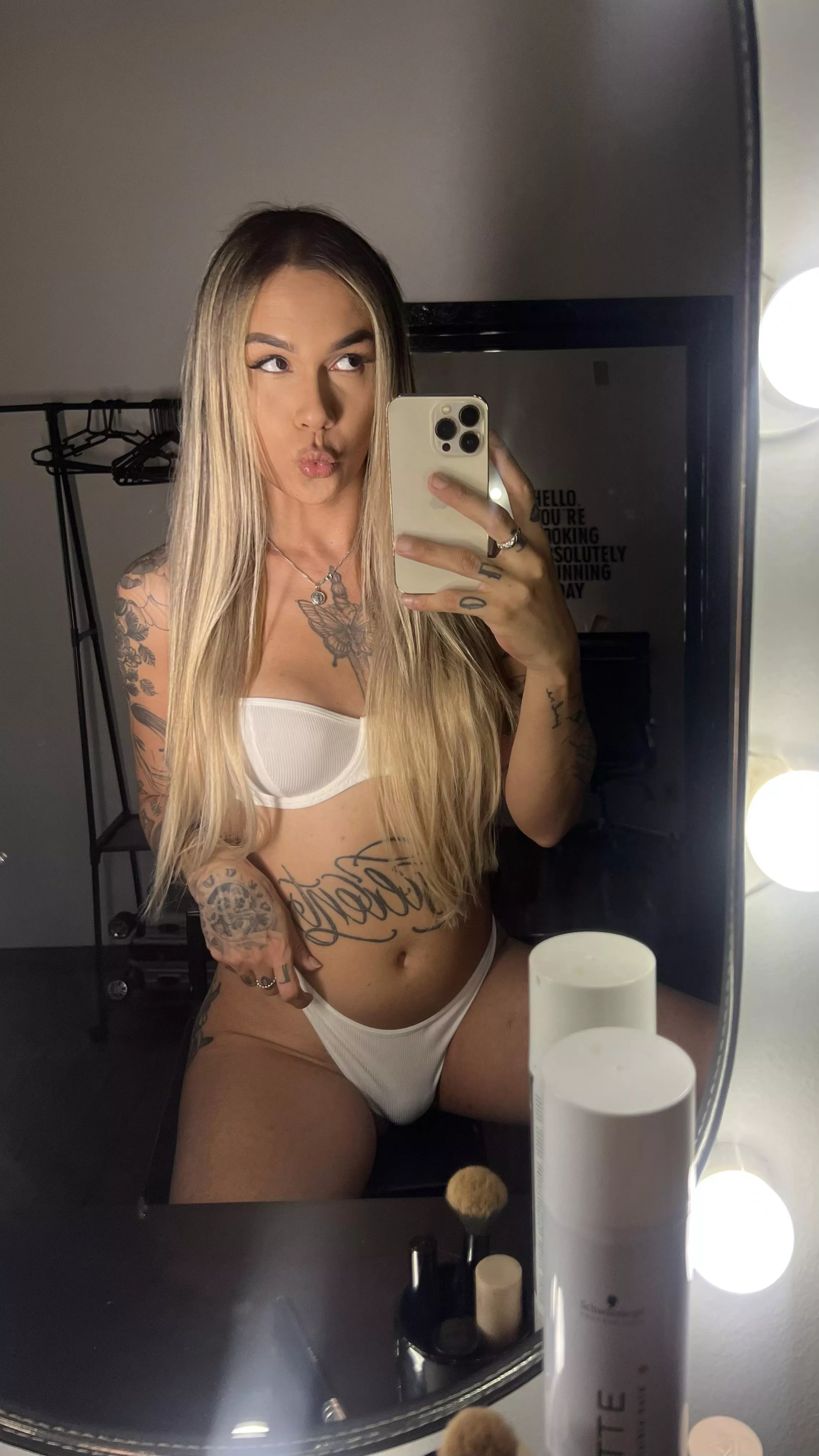 Available videocall ❤️🙌🏼 DM me