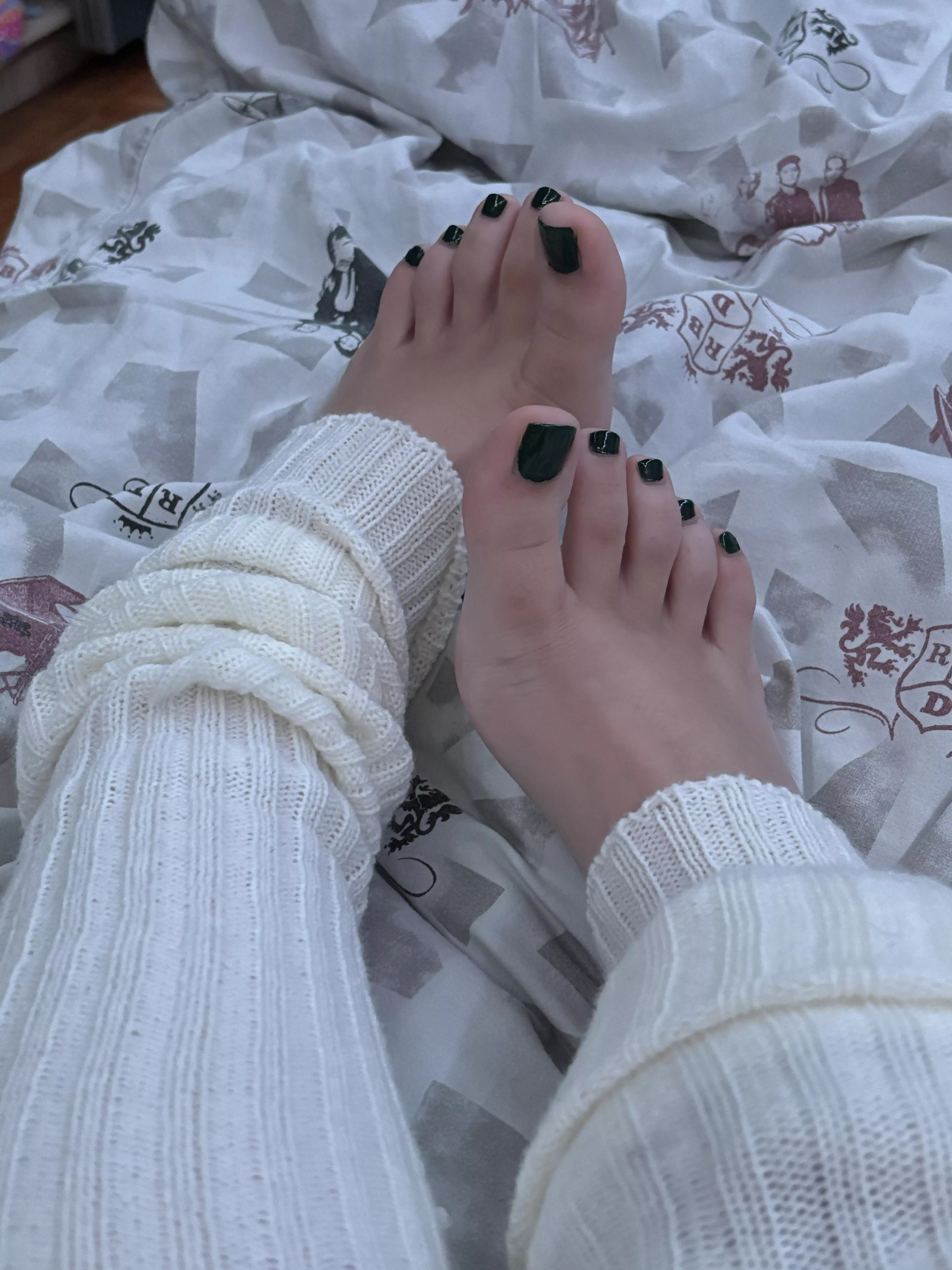 First word that comes to mind👀🙈