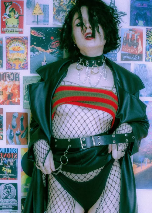 I love it when not only metal is hard