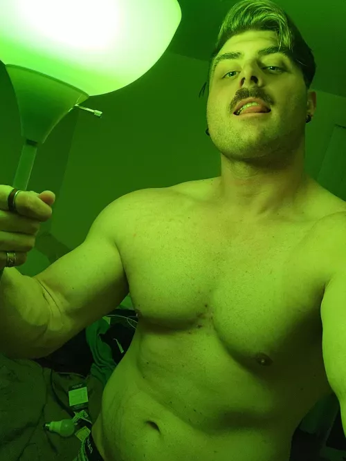 I think green suits me(28)