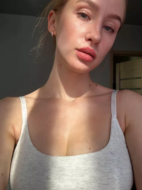 I think I'm a very pretty girl