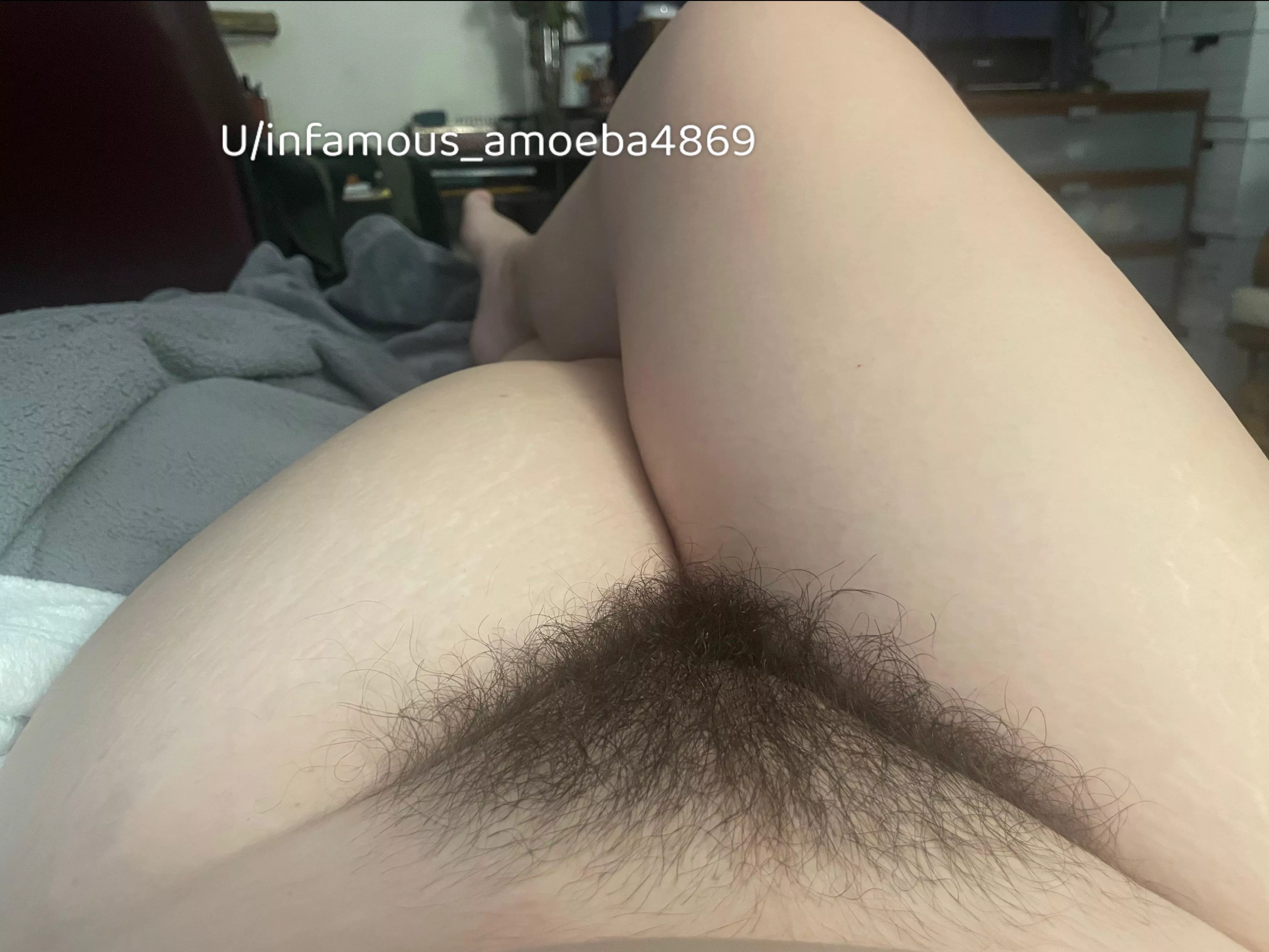 NEVER shaving again! I love my FULL bush 😻❤️