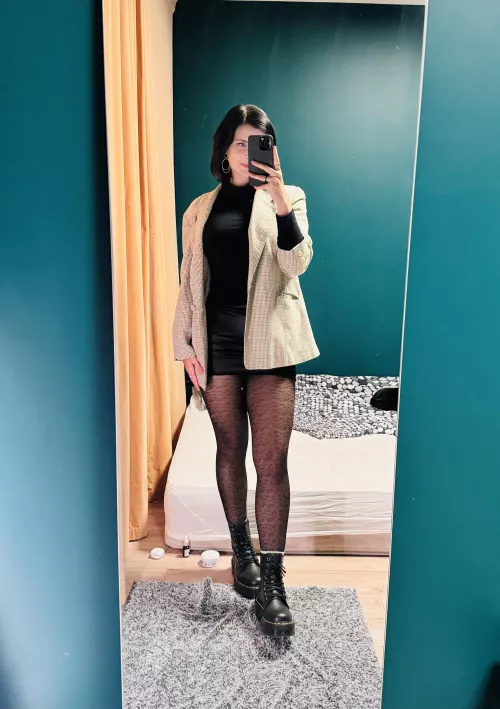 OOTD, I hope you like pantyhose :) [F]