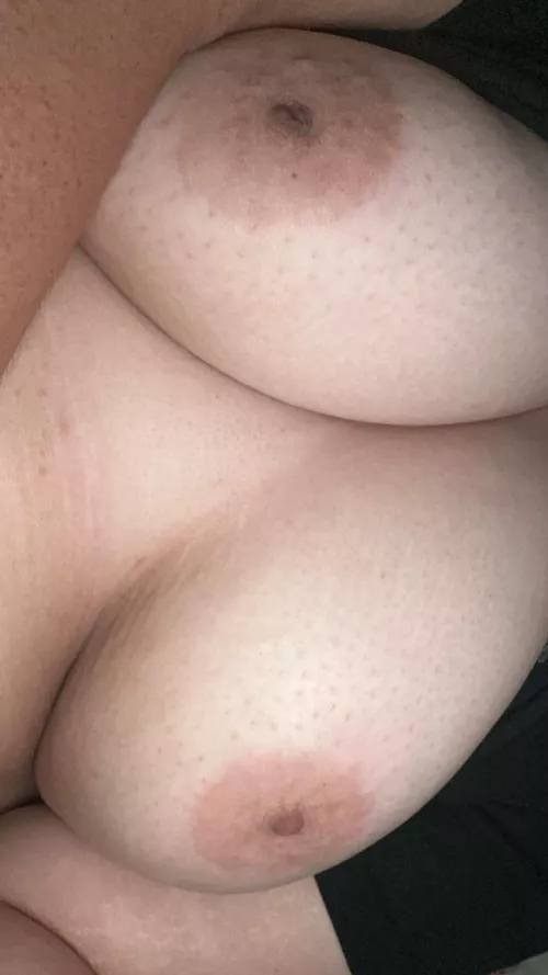 small tits deserve love too :p