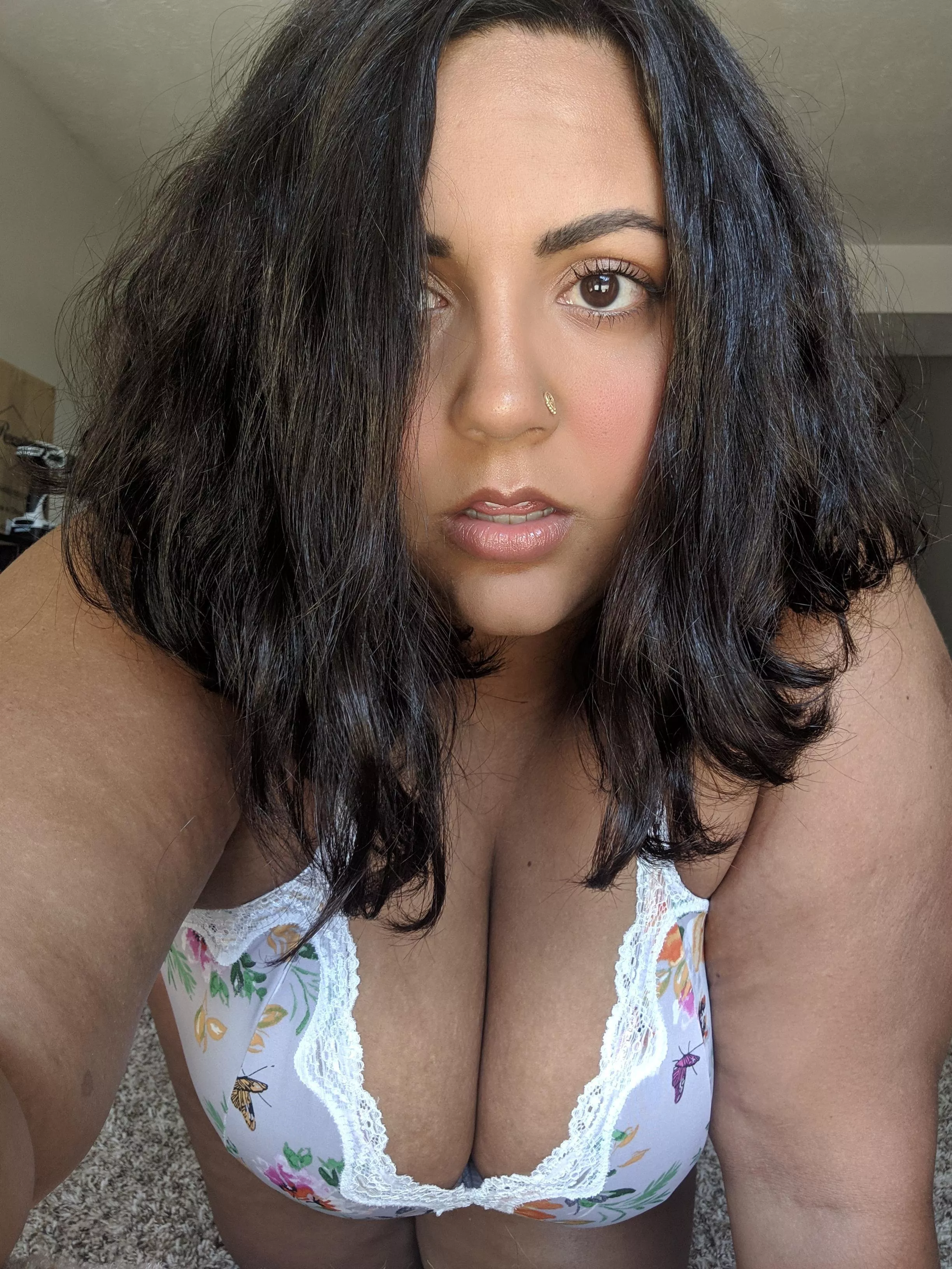 The way I'm staring into the camera is so weird LOL