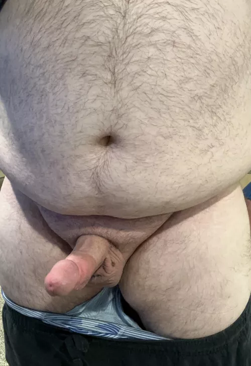 Woke up horny as hell this morning😩 want to give me a hand? (Or mouth😏)