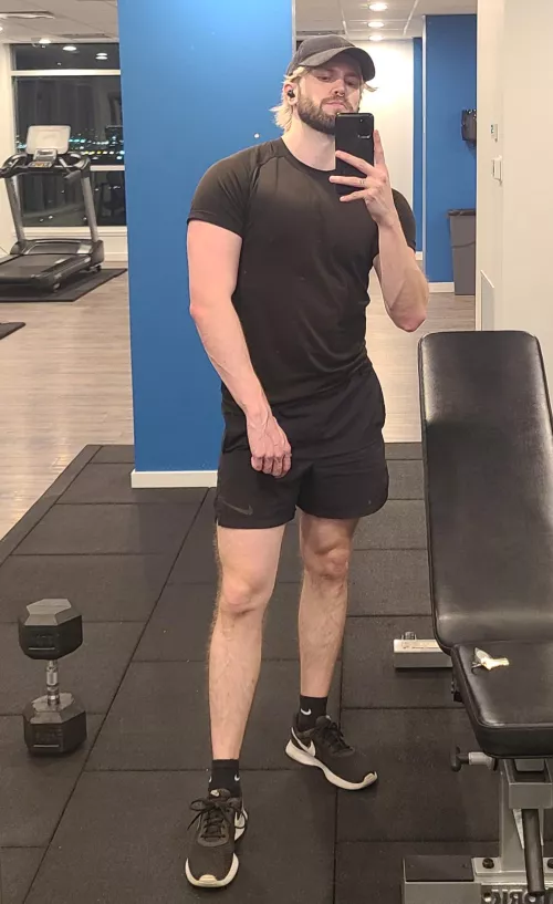 Working out that Mythic Dungeon frustration at the gym π€π»