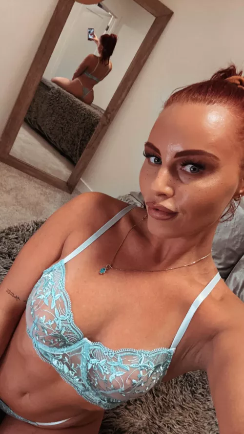 Would you skip your work to fuck me all day? 