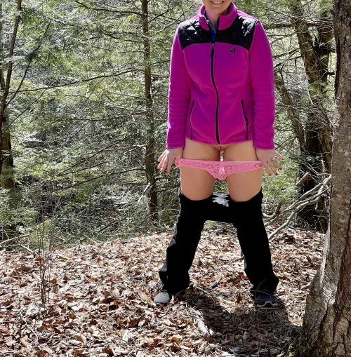 32F hiking anyone?