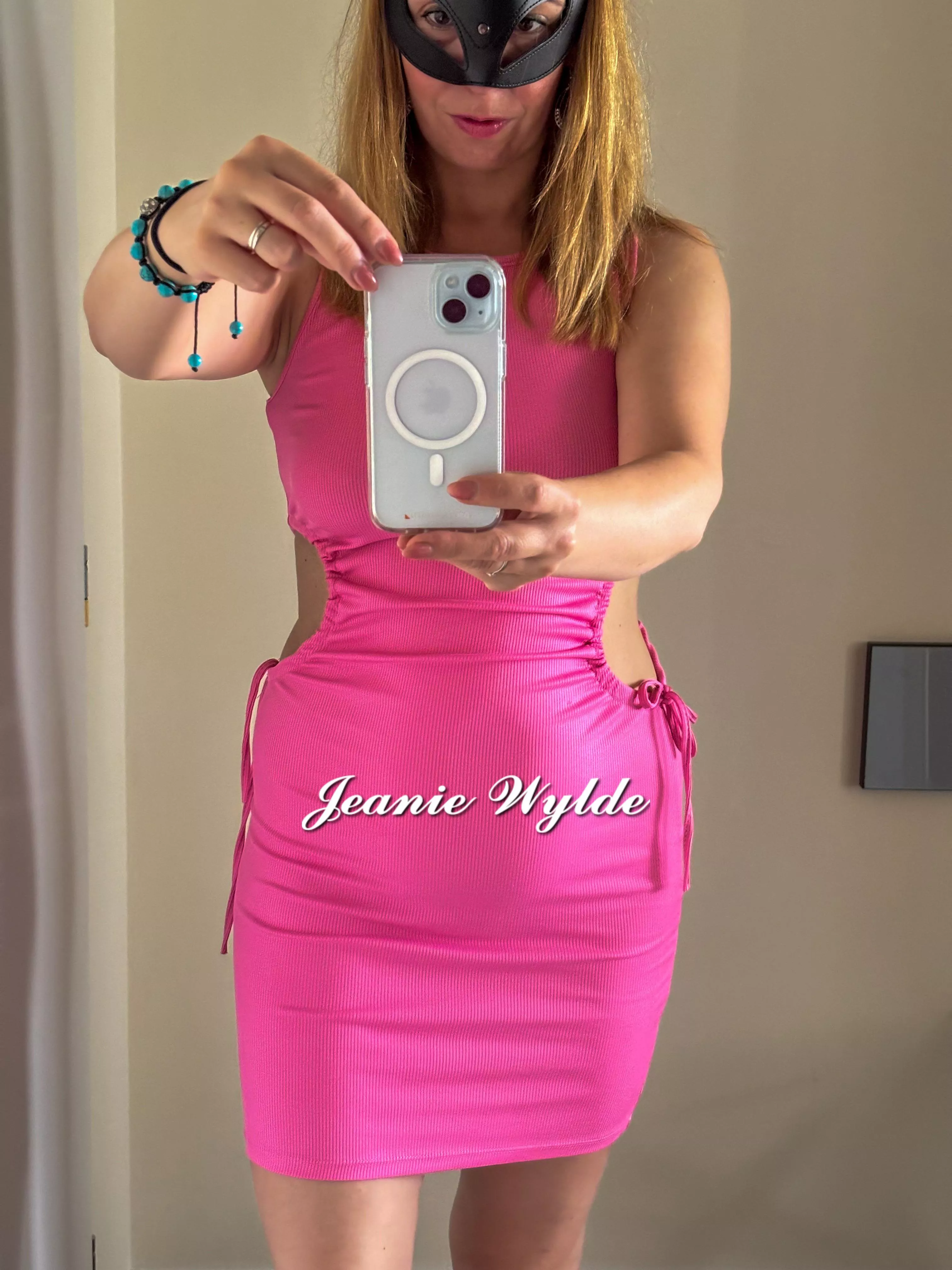 A married lady likes to have fun too 