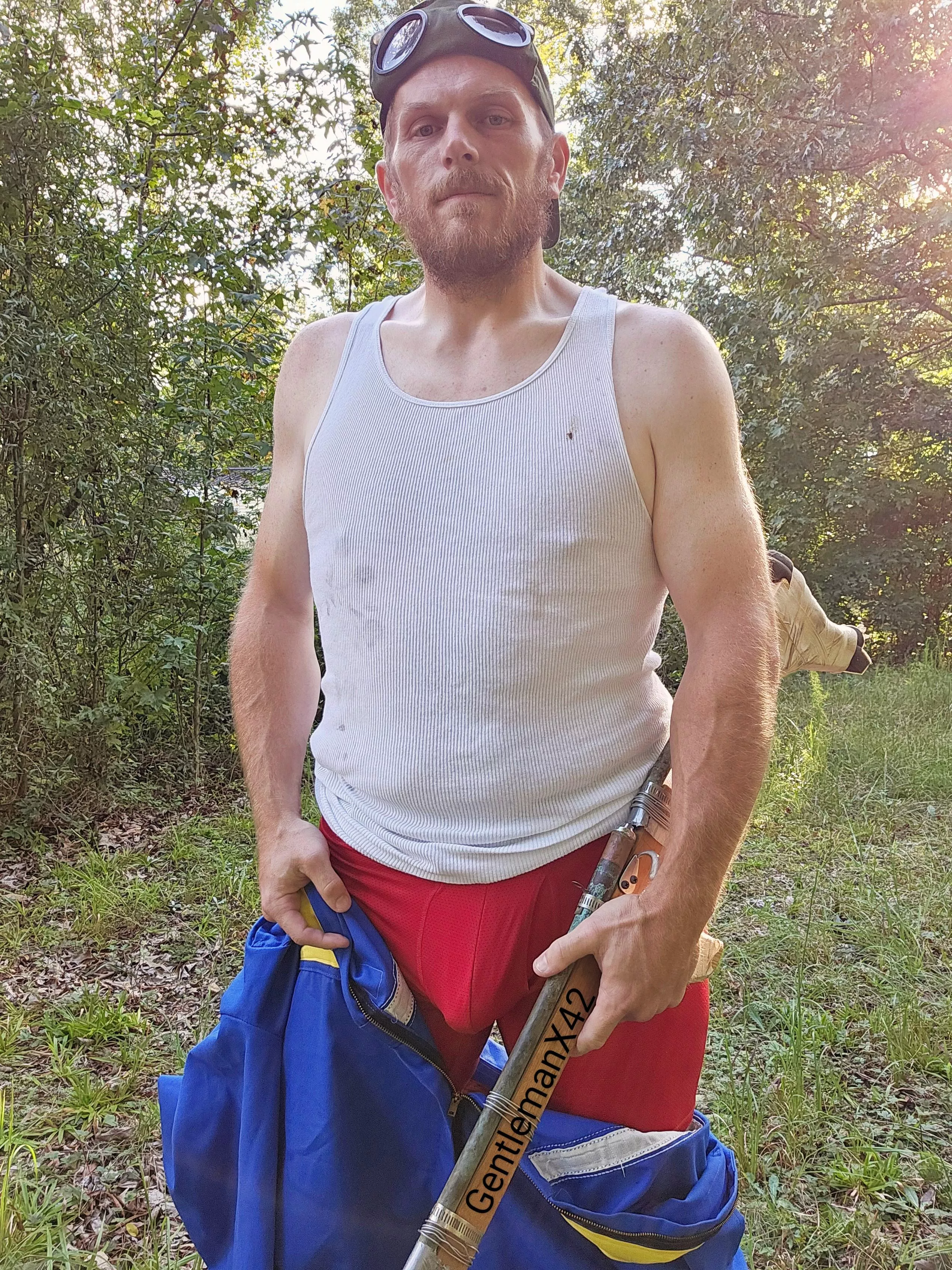 Any other vault dwellers here want to explore the wasteland with me? 🚀 🏜 