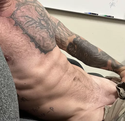 Come sit on Daddy’s lap! 