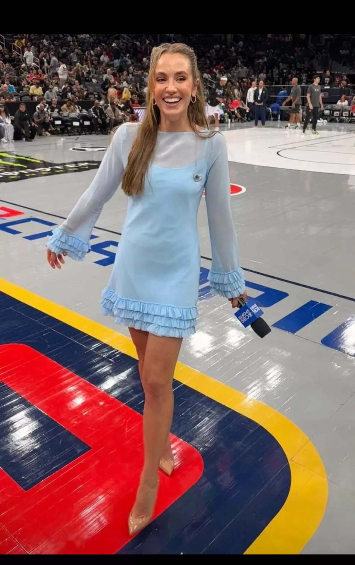 Dm to talk about her 