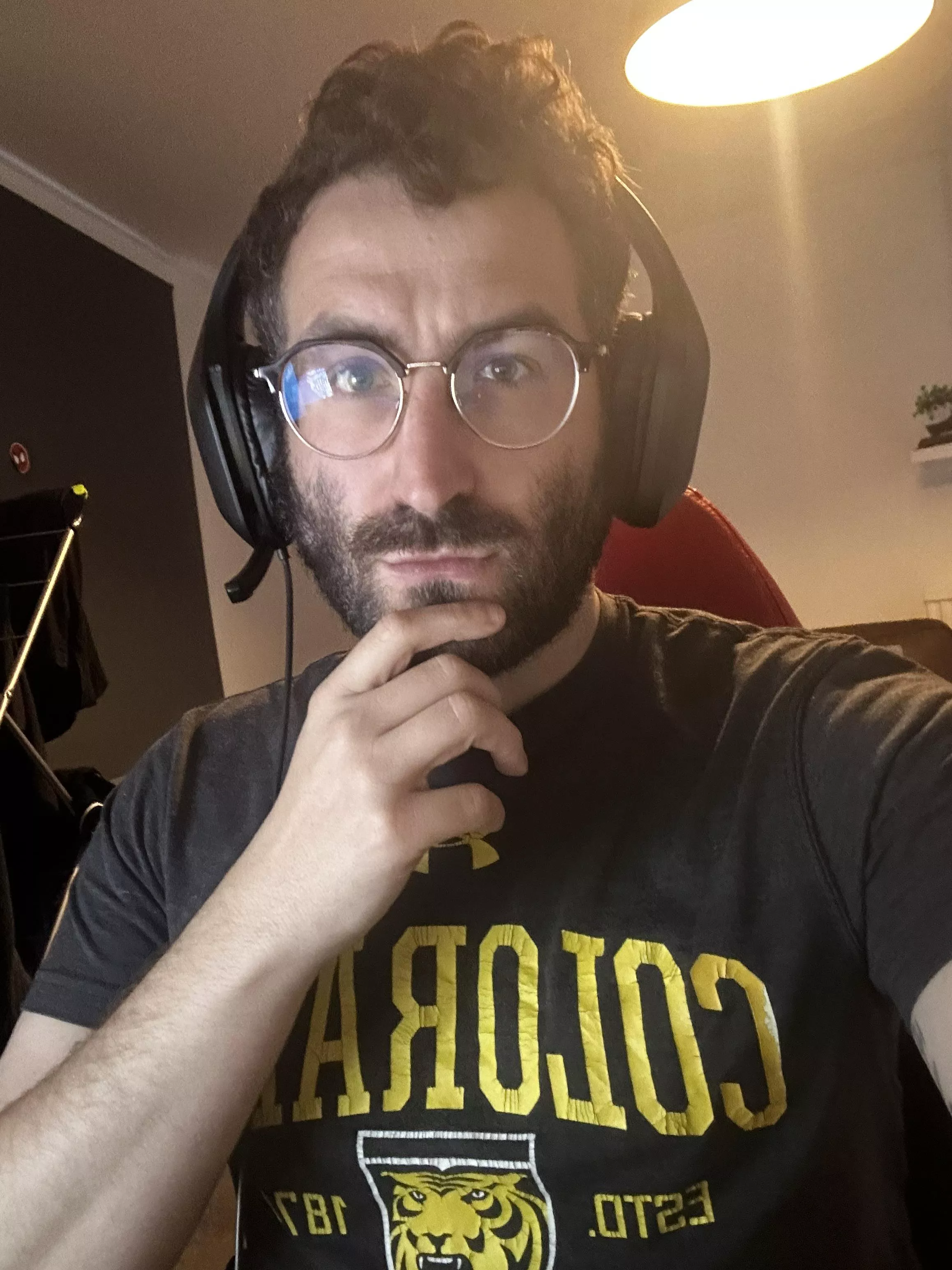 Hey! London based, I need EU friends for world of Warcraft. Please.