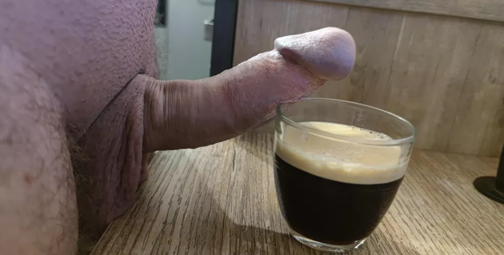 I have coffee but not bread for breakfast, is it ok for you ? ☕