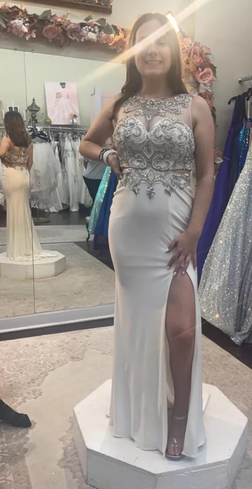 Is the dress to tight