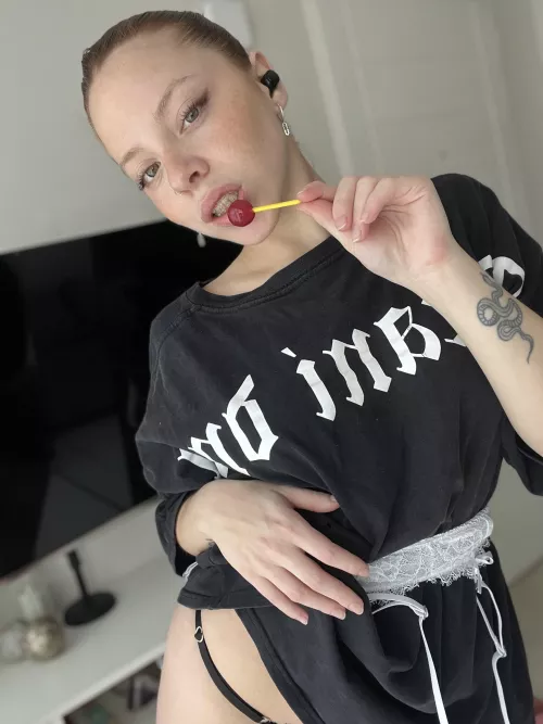 Let me suck you off like my candy