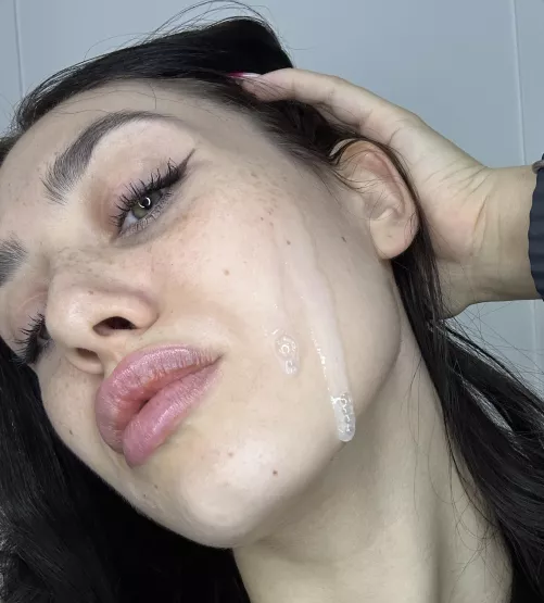 My face needs your warm cum