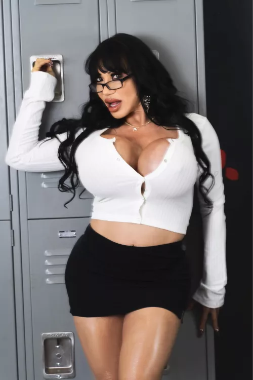 Who says BIMBOS are dumb? I blow my professors to get straight A’s!  