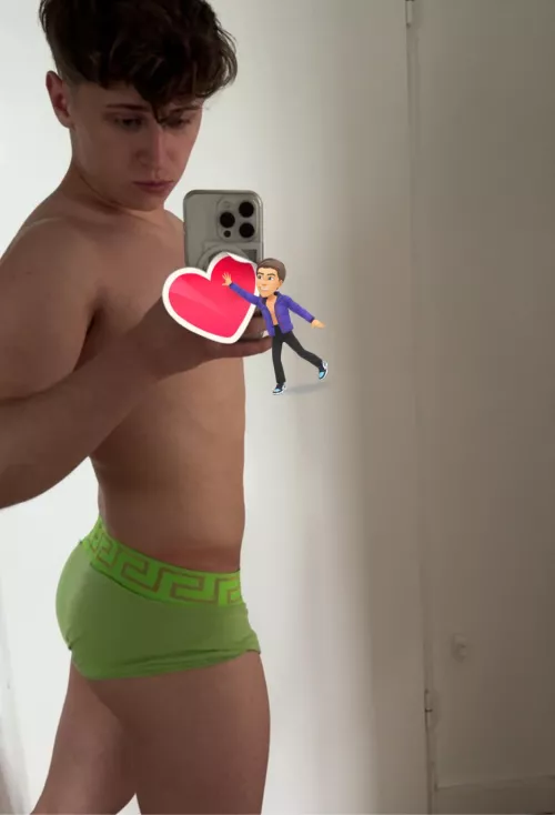 18 horny 🙈 snap: kevin.rlh