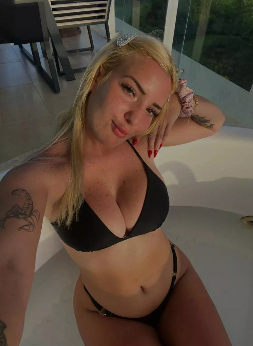 19 [F] #Ohio - Who wants to get to know each other