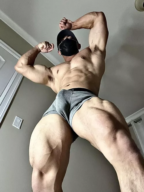 [19] would u worship a Korean boy?