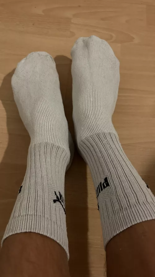 [20]Wanna sniff my used socks?