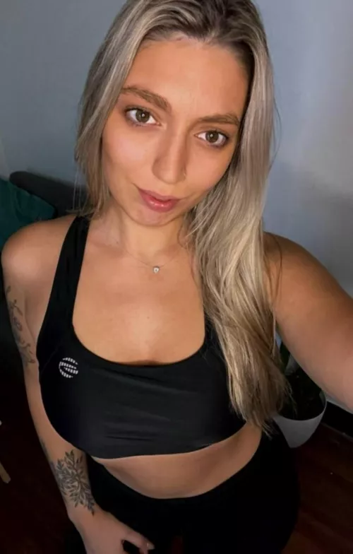 23 [F4M] #Manhattan Are you all about size or does shape matter more