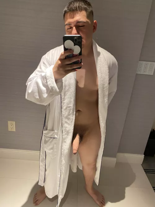 25 M4F Late night sexting sesh? 18+ Only