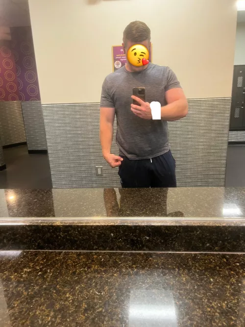 34 [M4F] # Canton - Daddy has been drinking, can you take the amount of pleasure I deliver? 