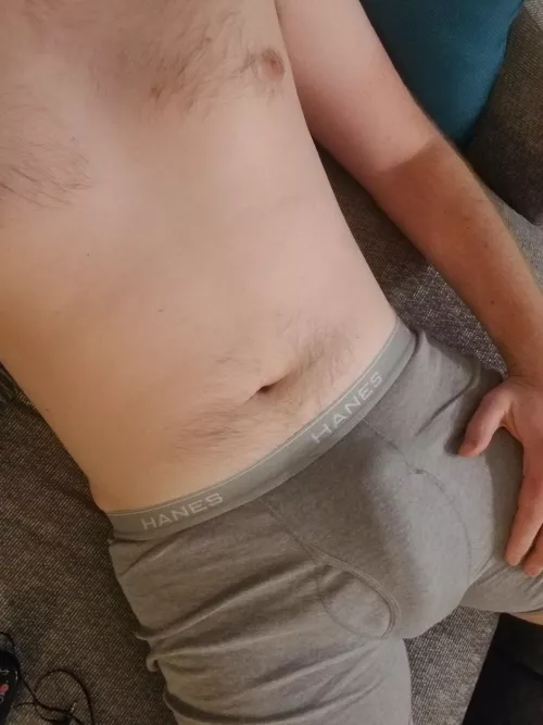 34 MWM - Looking for an older daddy top
