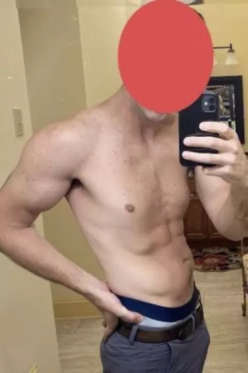 35 [M4F] #Atlanta - 6ft 3in TALL, high quality male! Discreet, Attractive and Fun. Seeking fun sexy woman to explore kinks with