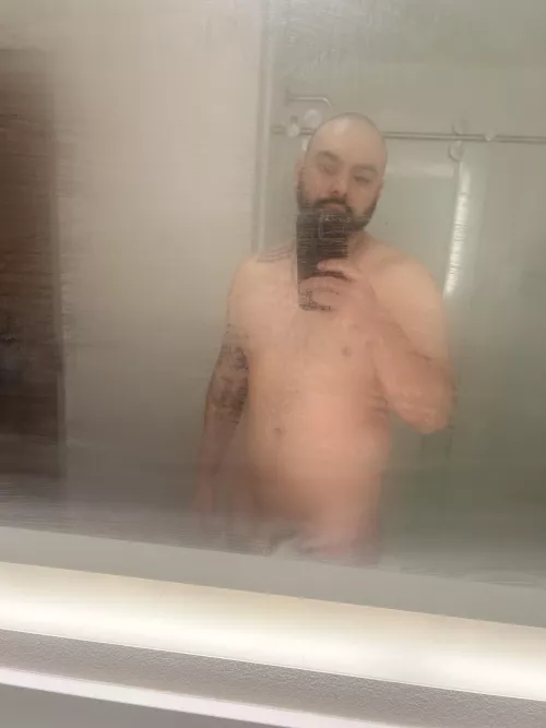 35m4f can host in the evenings. Dm with pics 😊