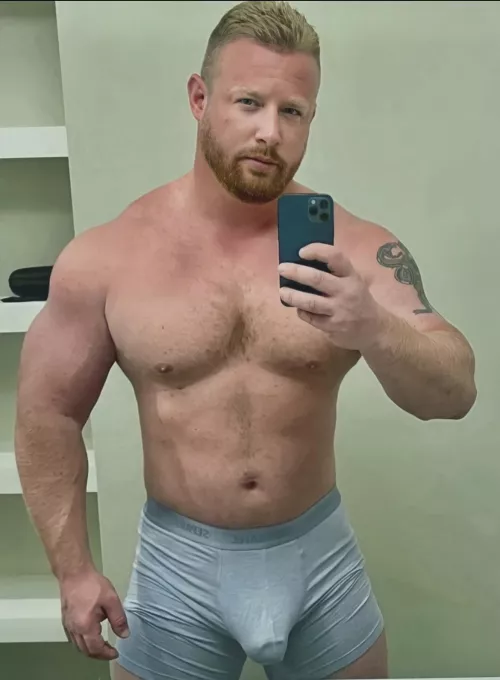 (37) M looking for fun. CLT