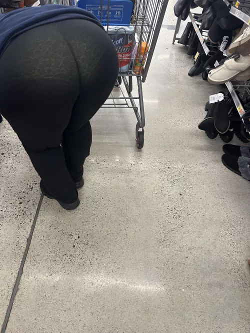 48 [F] Someone really enjoyed watching me see if this pair of slippers fit…was it you?