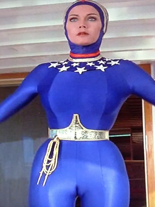 A little Lynda (Wonder toe) Carter